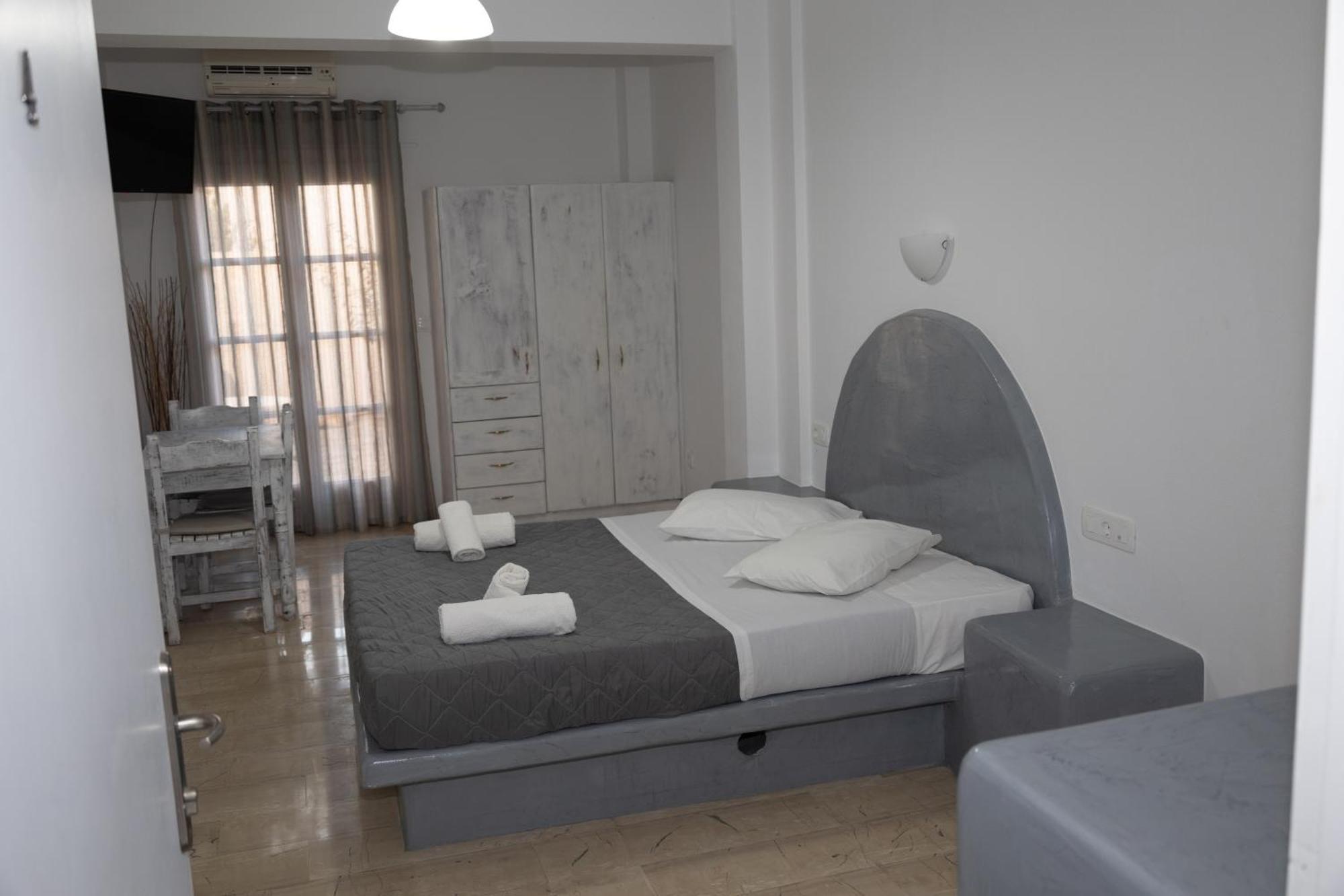 Ira Apartments Kamári エクステリア 写真