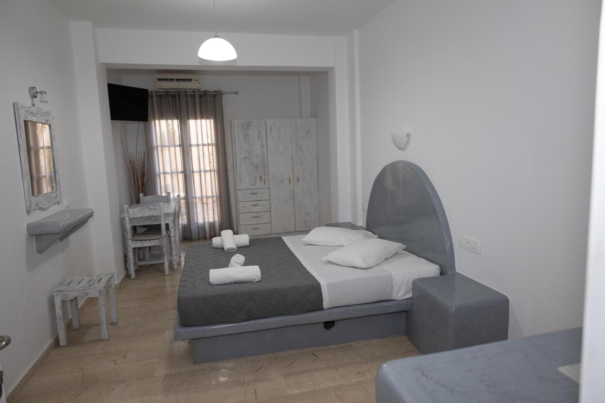 Ira Apartments Kamári エクステリア 写真