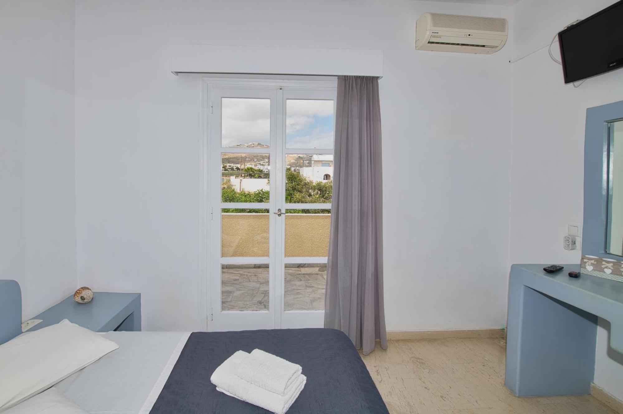 Ira Apartments Kamári エクステリア 写真