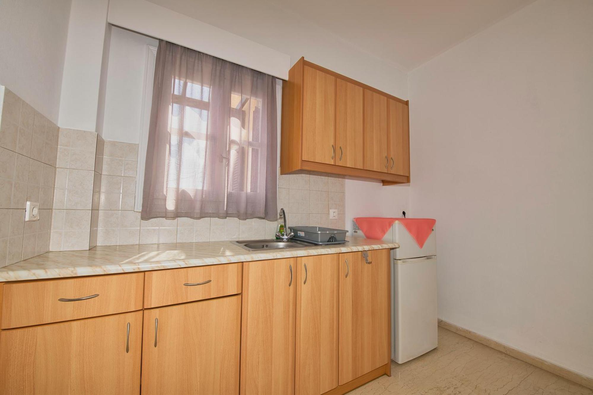 Ira Apartments Kamári エクステリア 写真