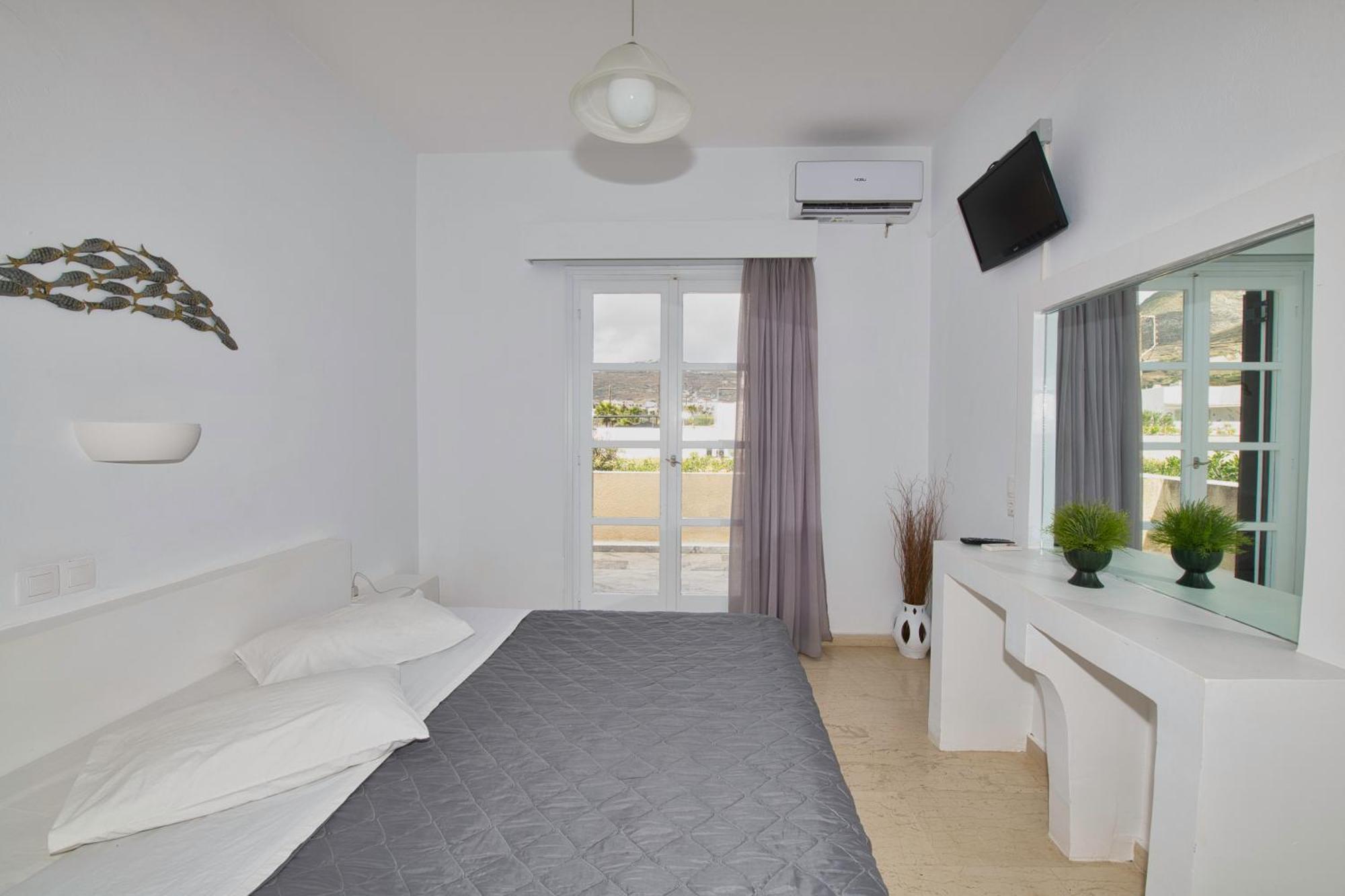Ira Apartments Kamári エクステリア 写真