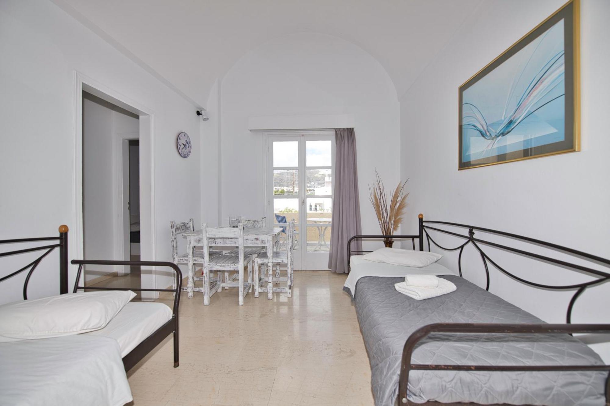 Ira Apartments Kamári エクステリア 写真