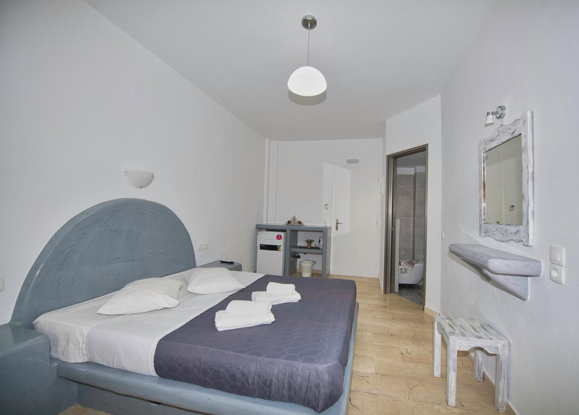 Ira Apartments Kamári エクステリア 写真