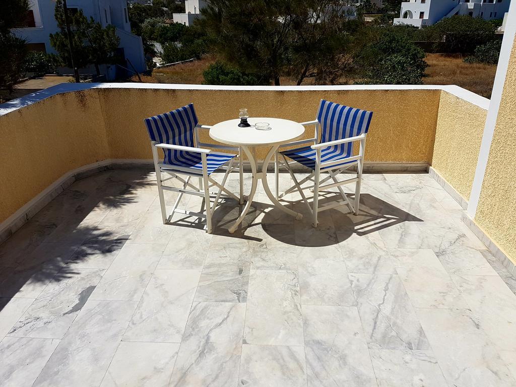 Ira Apartments Kamári エクステリア 写真