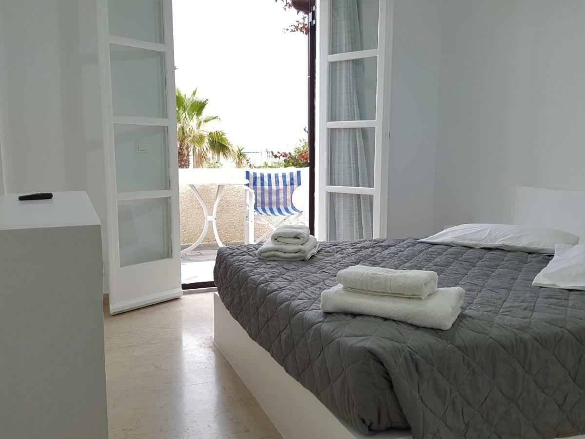Ira Apartments Kamári エクステリア 写真